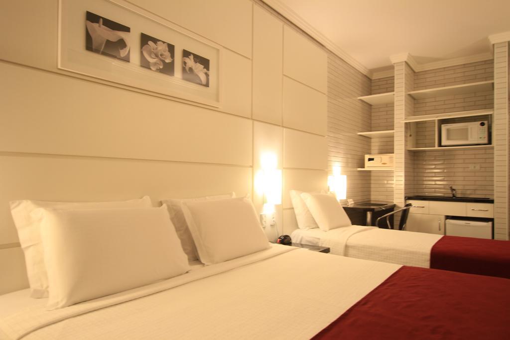 Hotel Confiance Prime Batel Curitiba Esterno foto