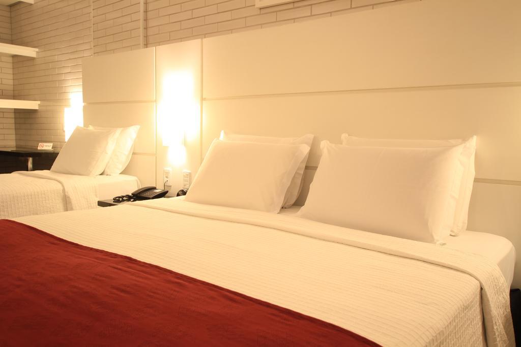 Hotel Confiance Prime Batel Curitiba Camera foto