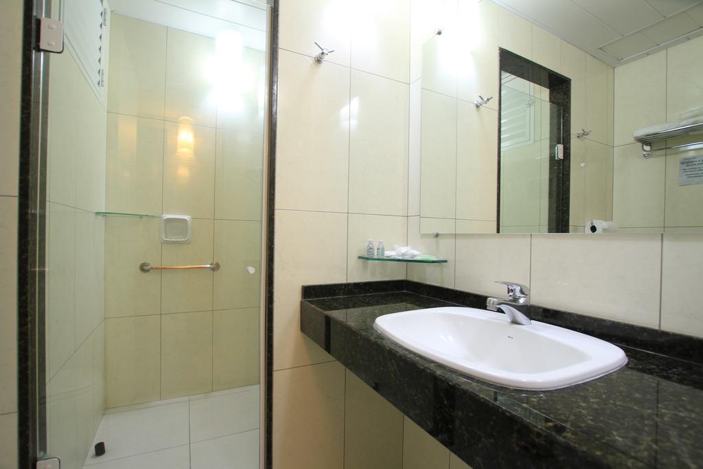 Hotel Confiance Prime Batel Curitiba Camera foto