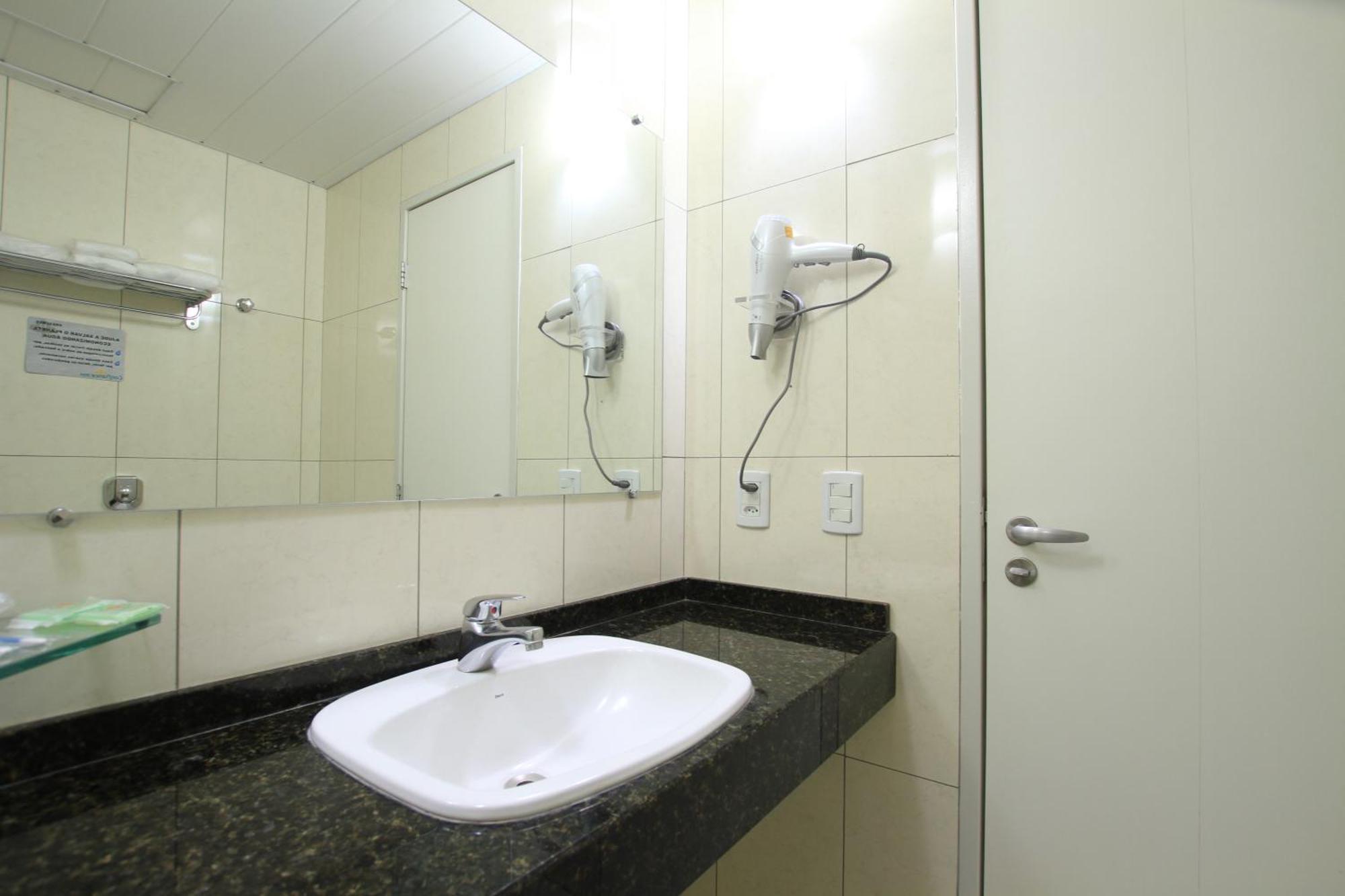 Hotel Confiance Prime Batel Curitiba Camera foto